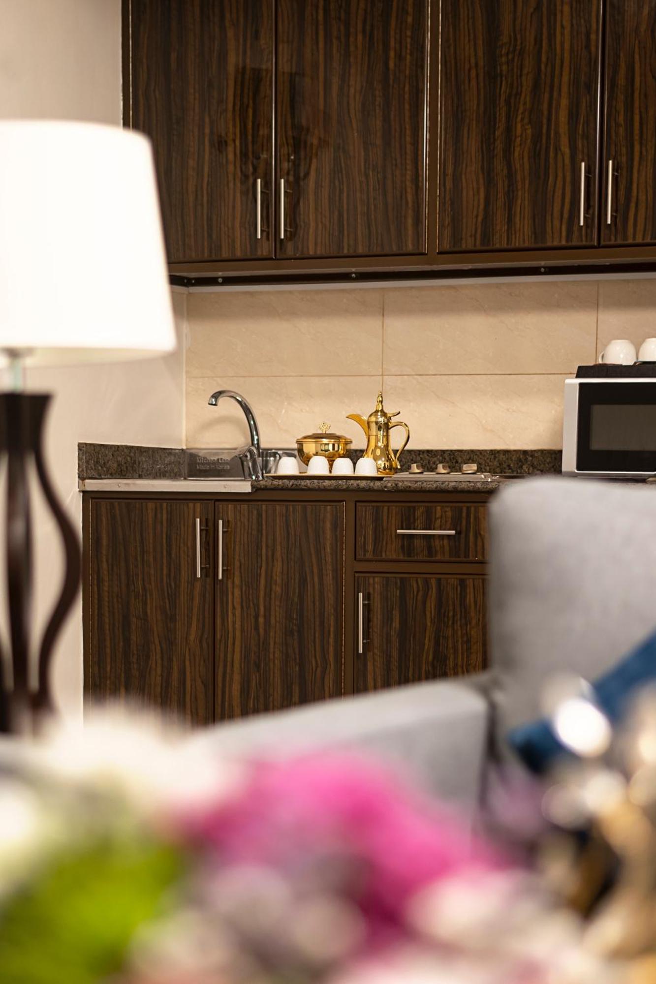 Laten Suites Prince Sultan Τζέντα Εξωτερικό φωτογραφία